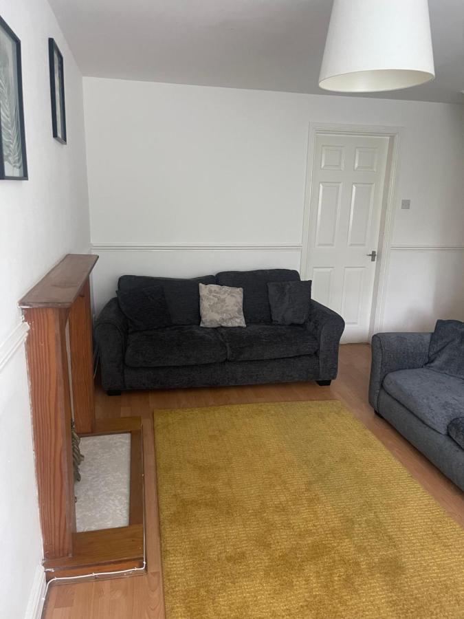 House Number 12 Sleeps Up To 4 With Smart Tvs In Every Room Wellington  Exterior photo